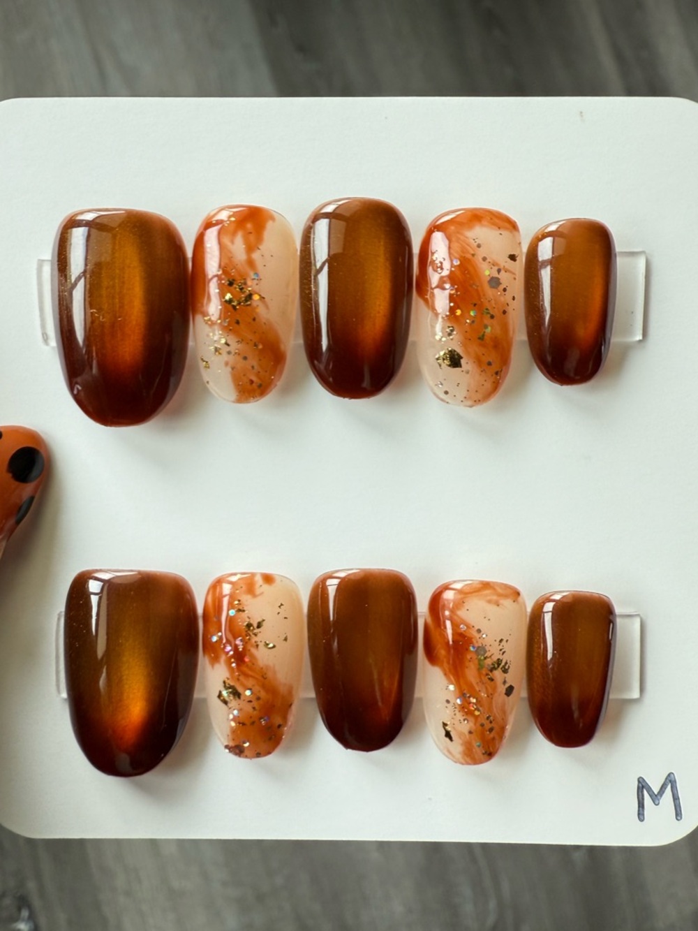 Press-On Nails Set - Amber Brown & Marble Accent